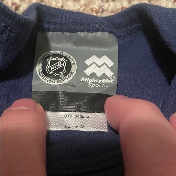 Canucks Navy Blue Infant Bodysuit with Logo - Picture 2 of 5